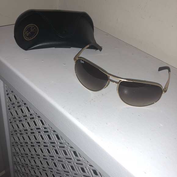 Ray bans - Picture 1 of 8
